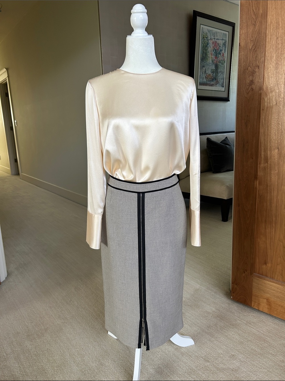 Boss Black, Cream and Tan Houndstooth Pencil Skirt with Black Trim